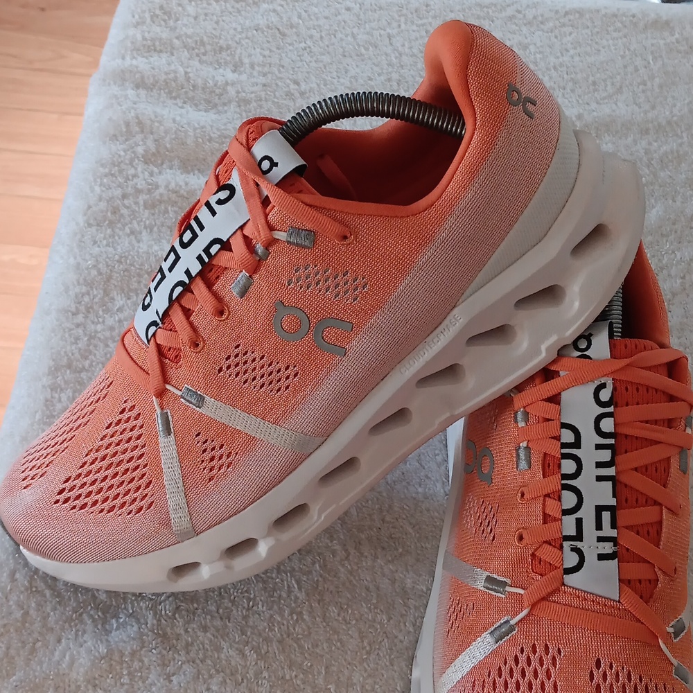 NWOT On Cloud Surfer Professional Running Shoes - Picture 11 of 16